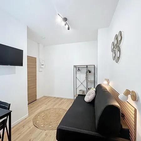 - 1 Min Gare - Entrée Autonome - Appartement