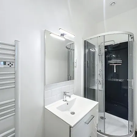 Appartement - 1 Min Gare - Entrée Autonome - Châtellerault