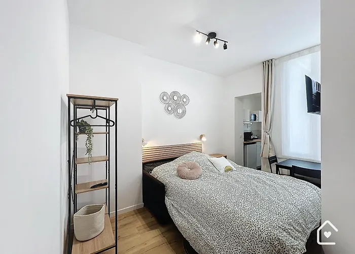 - 1 Min Gare - Entree Autonome - Apartment *